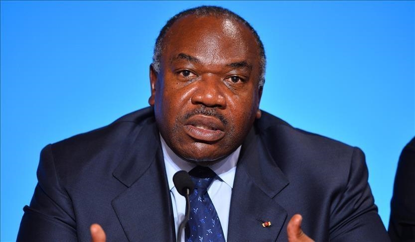 Ali Bongo, abandonné de (presque)  tous.